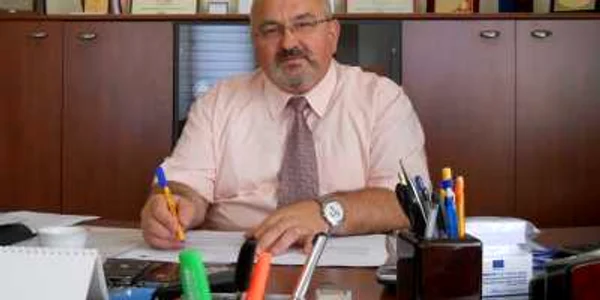 Prefectul Clujului, Gherghe Vuşcan, vrea să aducă „invenţii“ şi în administraţia publică