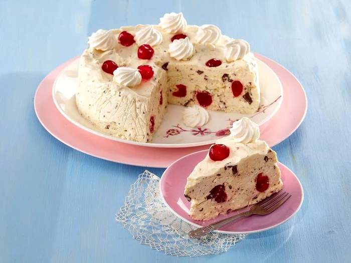 Tort de înghețată