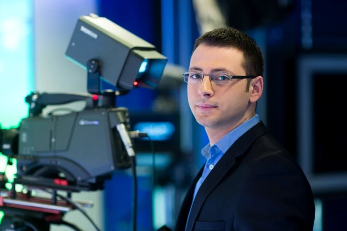 Radu Tudor va prezenta Jurnalul de weekend de la TVR 1, în locul lui Mircea Radu foto: mediafax.ro
