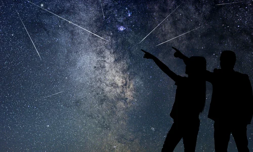 ploaie de meteoriti in aprilie jpeg