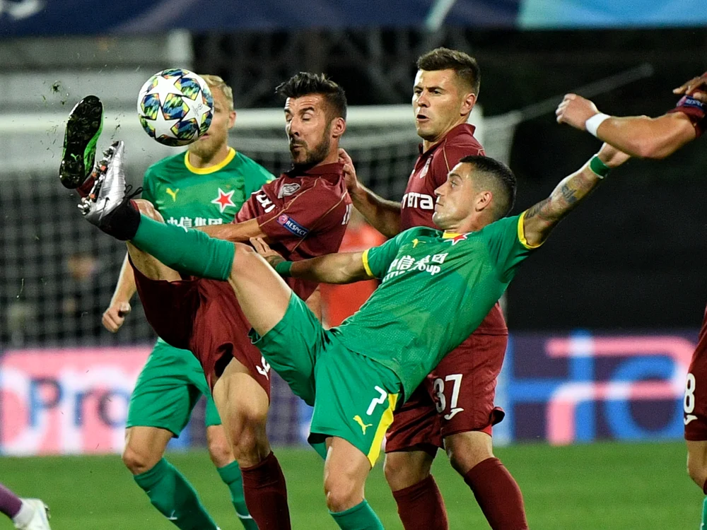 
    Slavia lui Nicolae Stanciu a obținut calificarea încă de la Cluj, unde CFR a ratat un penaltyFoto: sportpictures.eu  