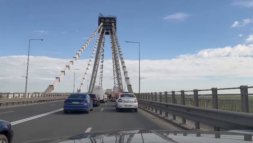 Sinucidere bizară în Constanța. Un șofer de TIR din Neamț, dat dispărut, s-a aruncat de pe podul de la Agigea VIDEO