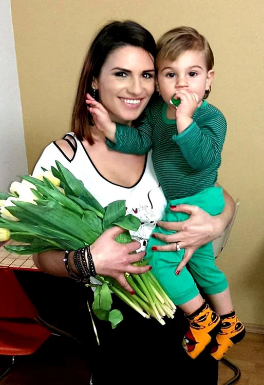 
    Solista este mămica unui băieţel de doi anifoto: arhiva personală  