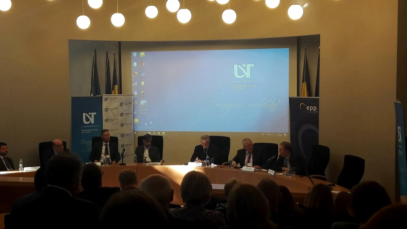 Dezbaterea de la Universitatea de Vest din Timişoara