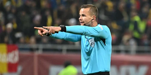 Arbitrul danez Morten Krogh a fluierat finalul meciului Foto sport ro jpg