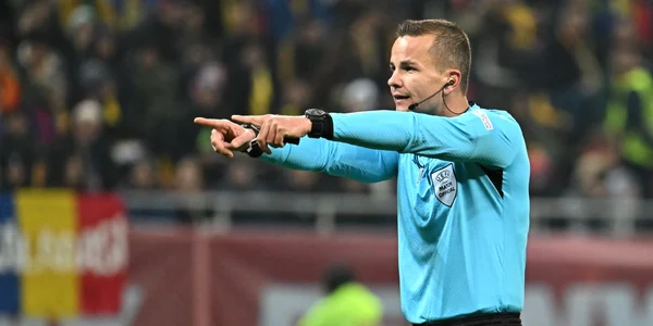 Arbitrul danez Morten Krogh a fluierat finalul meciului Foto sport ro jpg