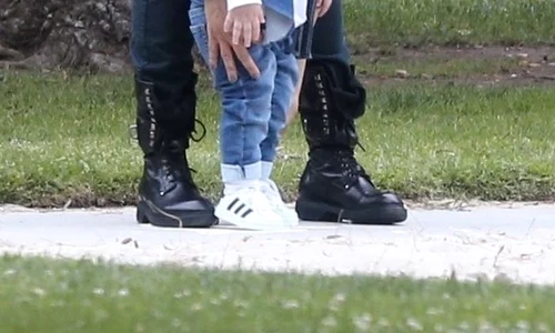 *EXCLUSIVE* Janet Jackson enjoys her Mother's Day at a park with her son Eissa Al Mana *WEB MUST CALL FOR PRICING* jpeg