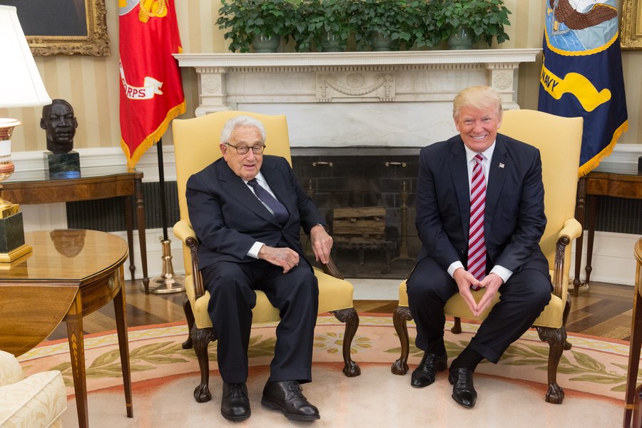 Care sunt principiile după care se ghidează Trump în războiul cu Ucraina. Cine a fost mentorul care l-a influențat în politica externă