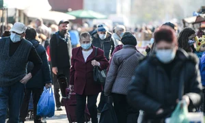 oameni romania shutterstock 2066166980 jpg