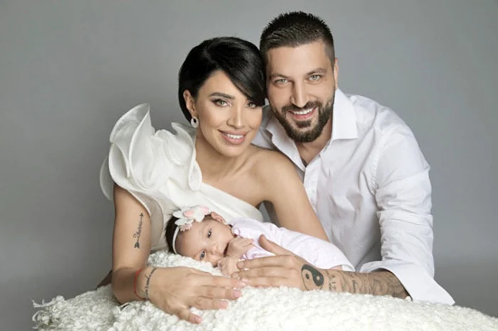 Adelina şi Virgil sunt părinţii unei fetiţe, de 10 luni 