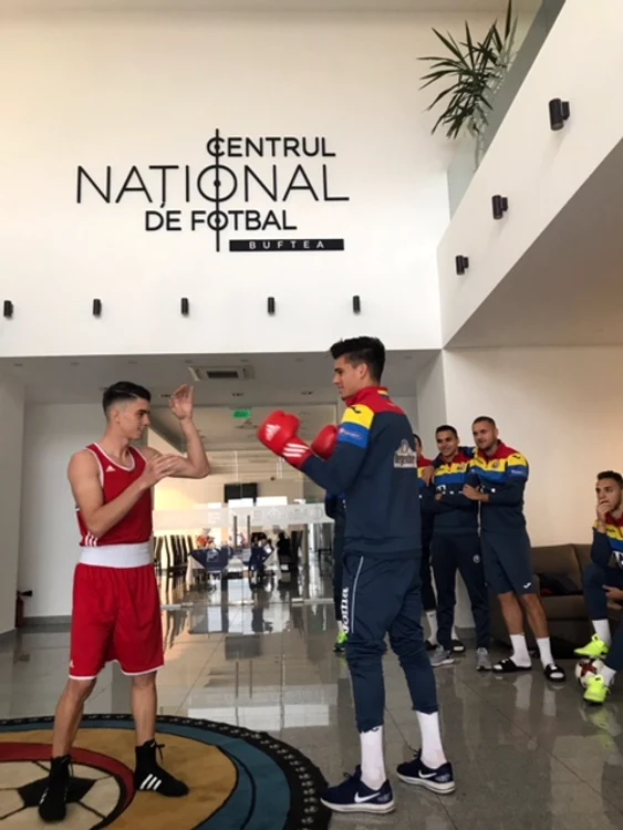 Ianis Hagi a încercat câteva mișcări de box