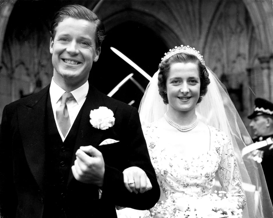 Bunicii prinților William și Harry s-au căsătorit în 1954.