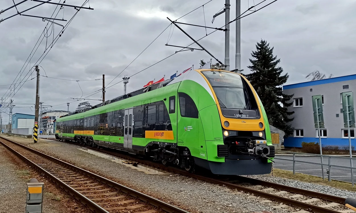 Tren electric polonez fabricat de PESA