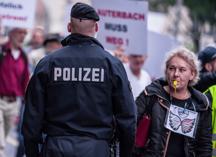 Europa e deja în tranșee, așteptând începerea conflictelor sociale. Când pot izbucni?