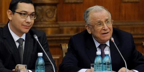 victor ponta si Iliescu FB jpg