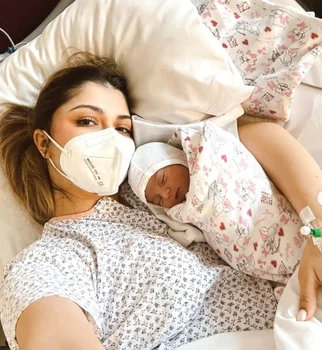 irina deaconescu fetita3 png