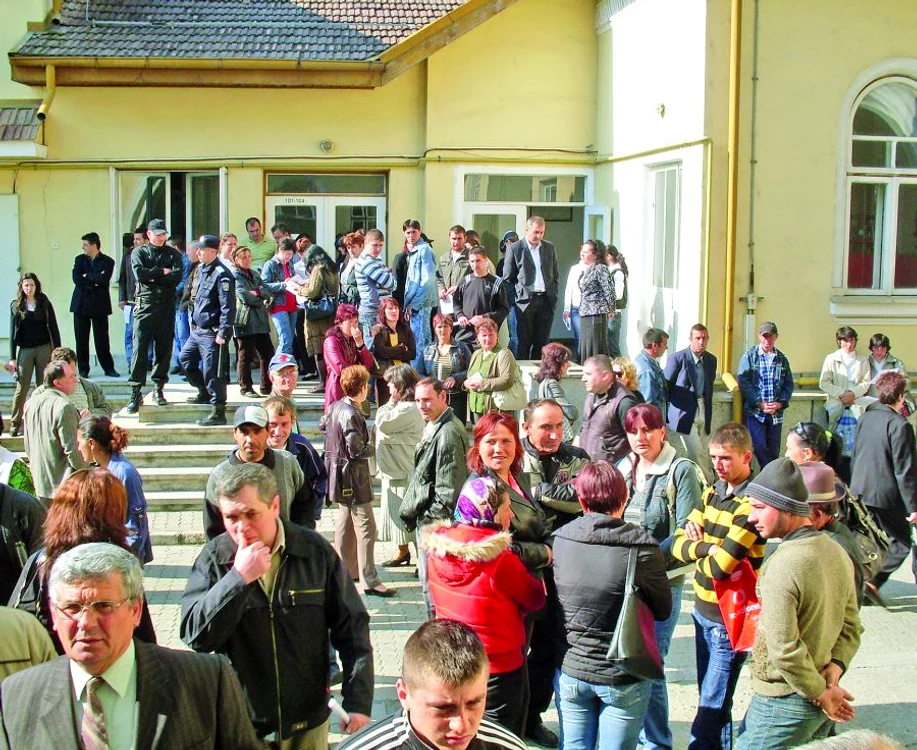 Şomerii pot «scăpa» de cel mult 18 rate