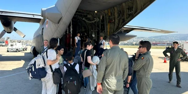romani evacuati din liban, oct 2024, foto MAE jpg