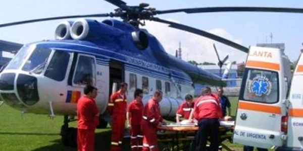 Cei doi mineri au fost transportați la Spitalul de Arși din București