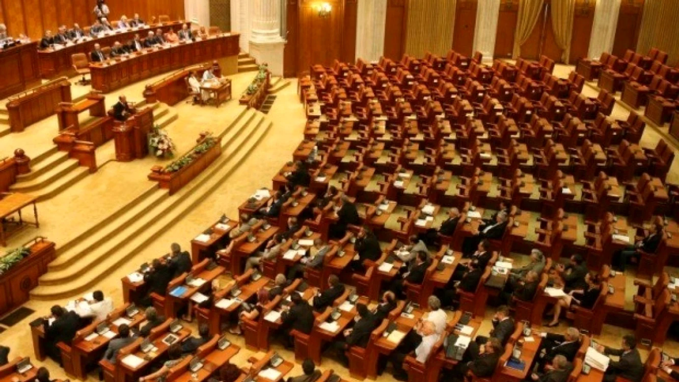 
    Camera Deputaților este for decizional în privința Legii vaccinării obligatorii  