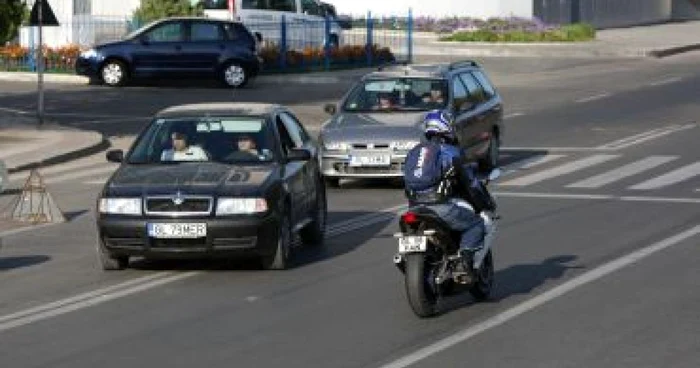 Galaţi: Un hoţ din maşini a fost prins având obiectele furate asupra lui