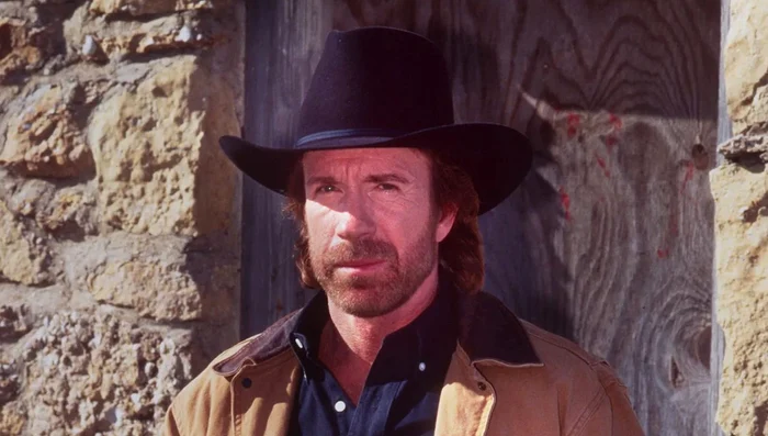 Chuck Norris în „Walker, Texas Ranger” (Foto: captură video)