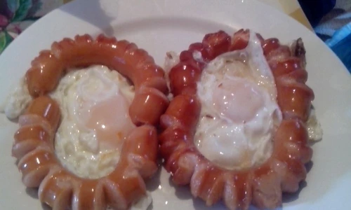 oua cu crenvursti jpeg