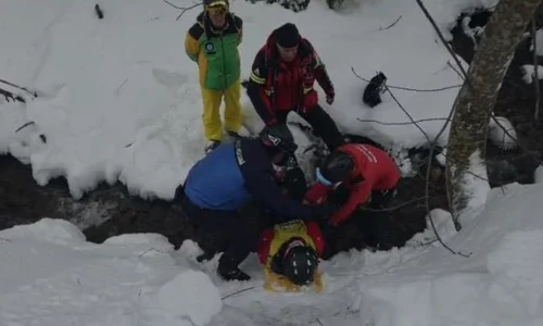 schior scos din apa Predeal Jandarmeria Montană jpg