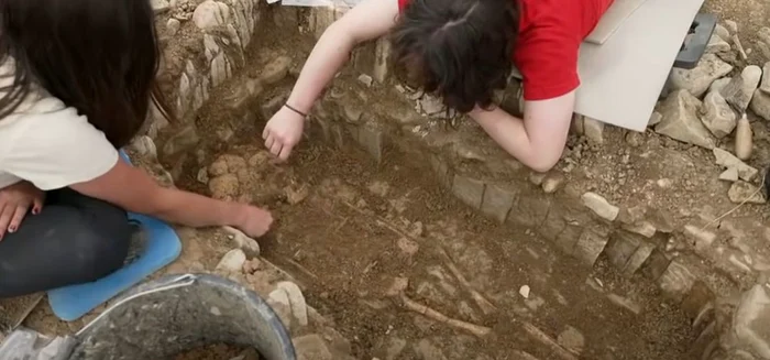 Echipa de cercetători a descoperit până acum 41 de cadavre / foto: captura video BBC