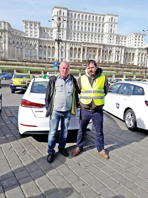 Marin și Răzvan sunt taximetriști de zeci de ani, dar așa rău nu au dus-o niciodată
