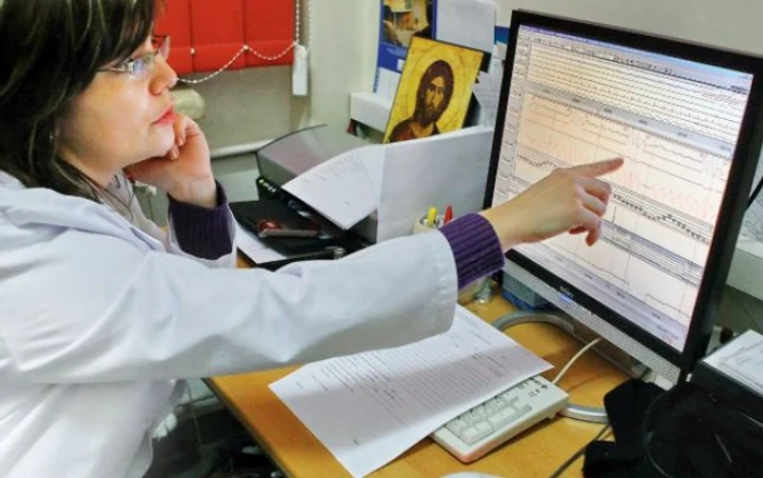 
    Toți românii vor avea dosar electronic de sănătate  