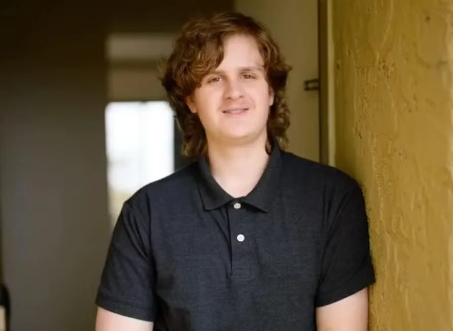 Un tânăr de 19 ani a murit din cauza unei supradoze, după ce a consultat ChatGPT pentru canititățile de droguri pe care le lua