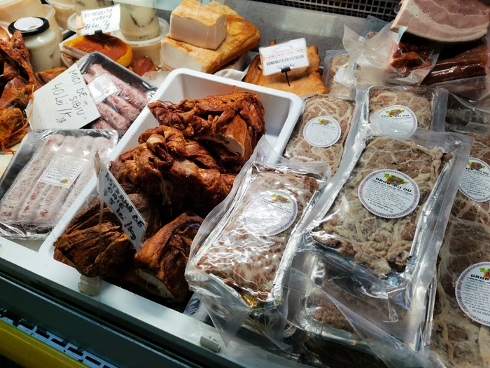 Produsele gata preparate și-au găsit mai ușor cumpărători FOTo: A. Mitran