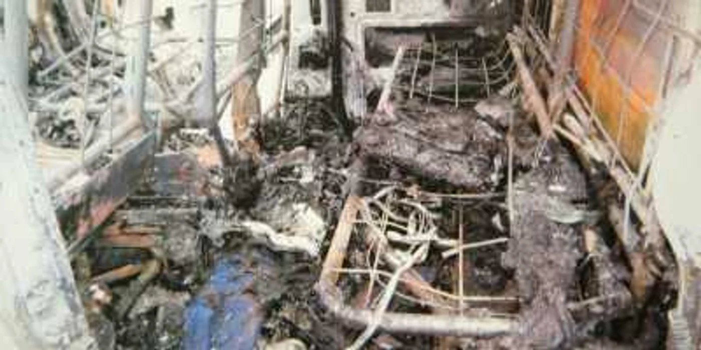 masina incendiata