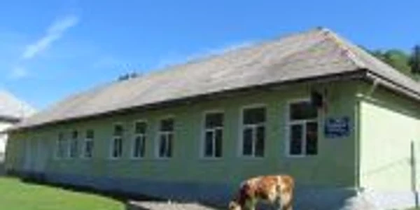 Şcoala din Vadul Moţilor este pe lista celor neautorizate 