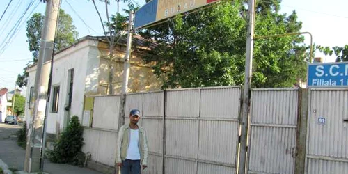 Bărbaţii vor merge în audienţă pentru a cere o nouă locuinţă 