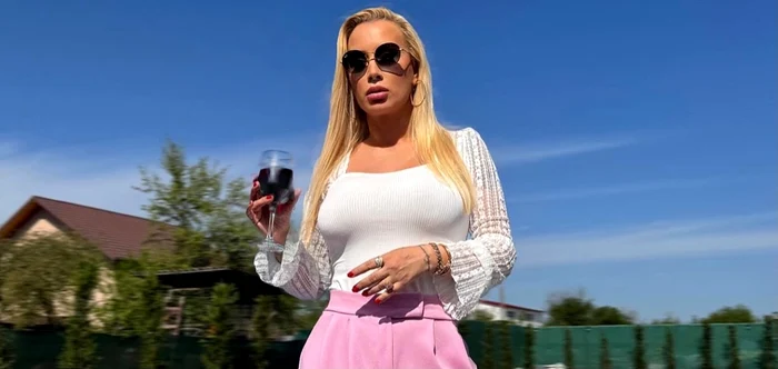 Simona Trașcă a ieșit la grătar la fratele iubitului foto: Facebook 