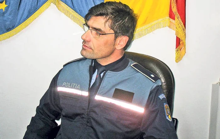 Rusu, în uniformă de poliţist