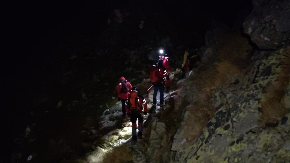 Alertă în Masivul Retezat: Salvamontiștii intervin pentru salvarea unui turist basarabean epuizat