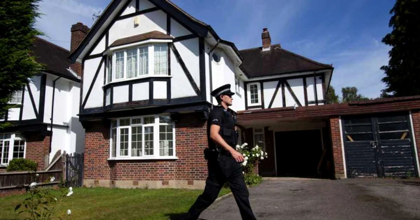Casa familiei Al-Hilli, în valoare de un milion de lire sterline, din localitatea Claygate, comitatul Surrey situat la periferia de sud a Londra FOTO: Reuters