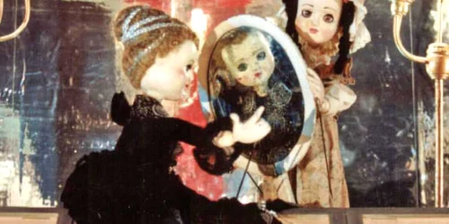 Mama vitregă şi Cenuşăreasa