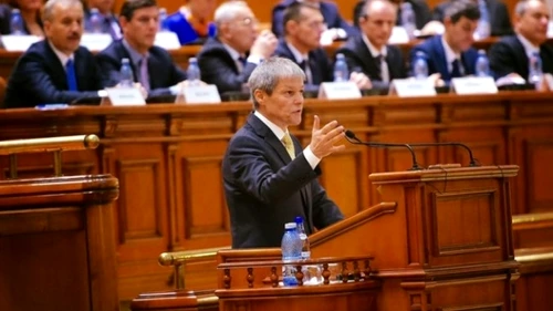 Dacian Cioloș s-a adresat luni ParlamentuluiFoto: rfi.ro