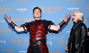 Elon si Maye Musk profimedia 0734518816 jpg