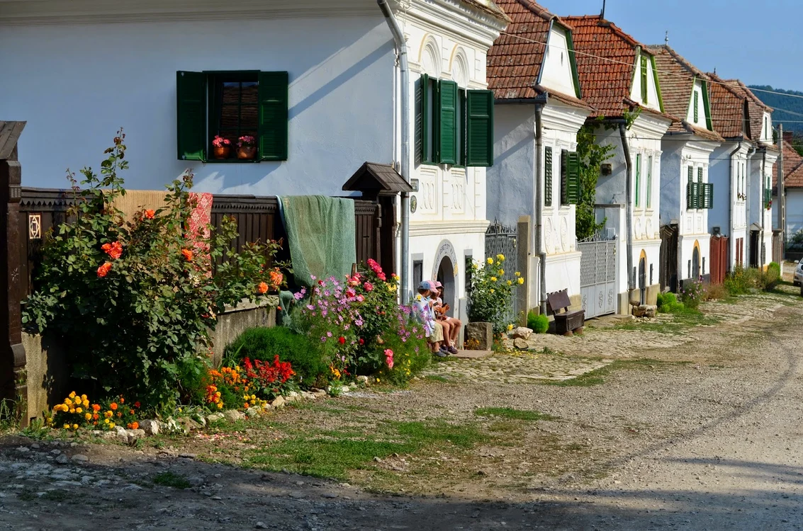Ulița Șirul de Sus - satul Rimetea (Torockó). Sursă foto: sacalatorim.ro