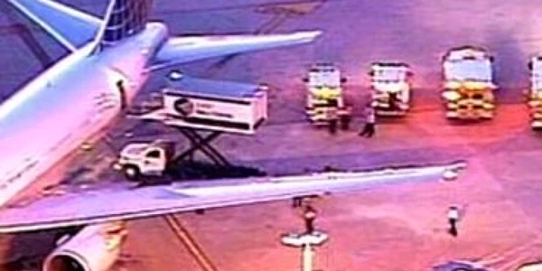 Cel puţin 35 de persoane rănite în urma turbulenţelor din timpul unui zbor Continental Airlines