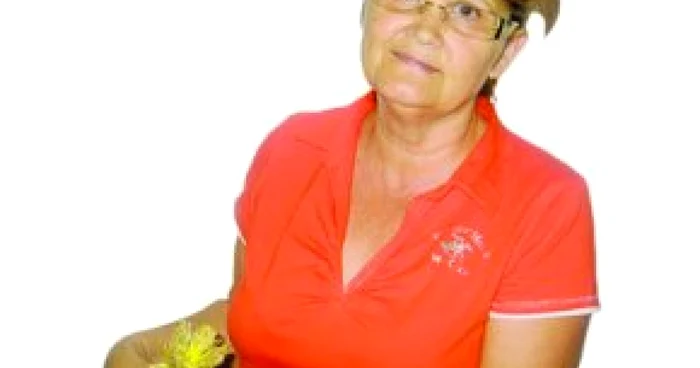 Reşiţa: PORTRET/ Florica Tudor a inventat "florile swarovski" VIDEO