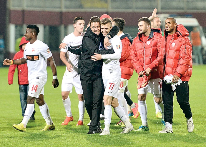 Flavius Stoican are o relaţie foarte apropiată cu jucătorii dinamoviştifoto: Click!