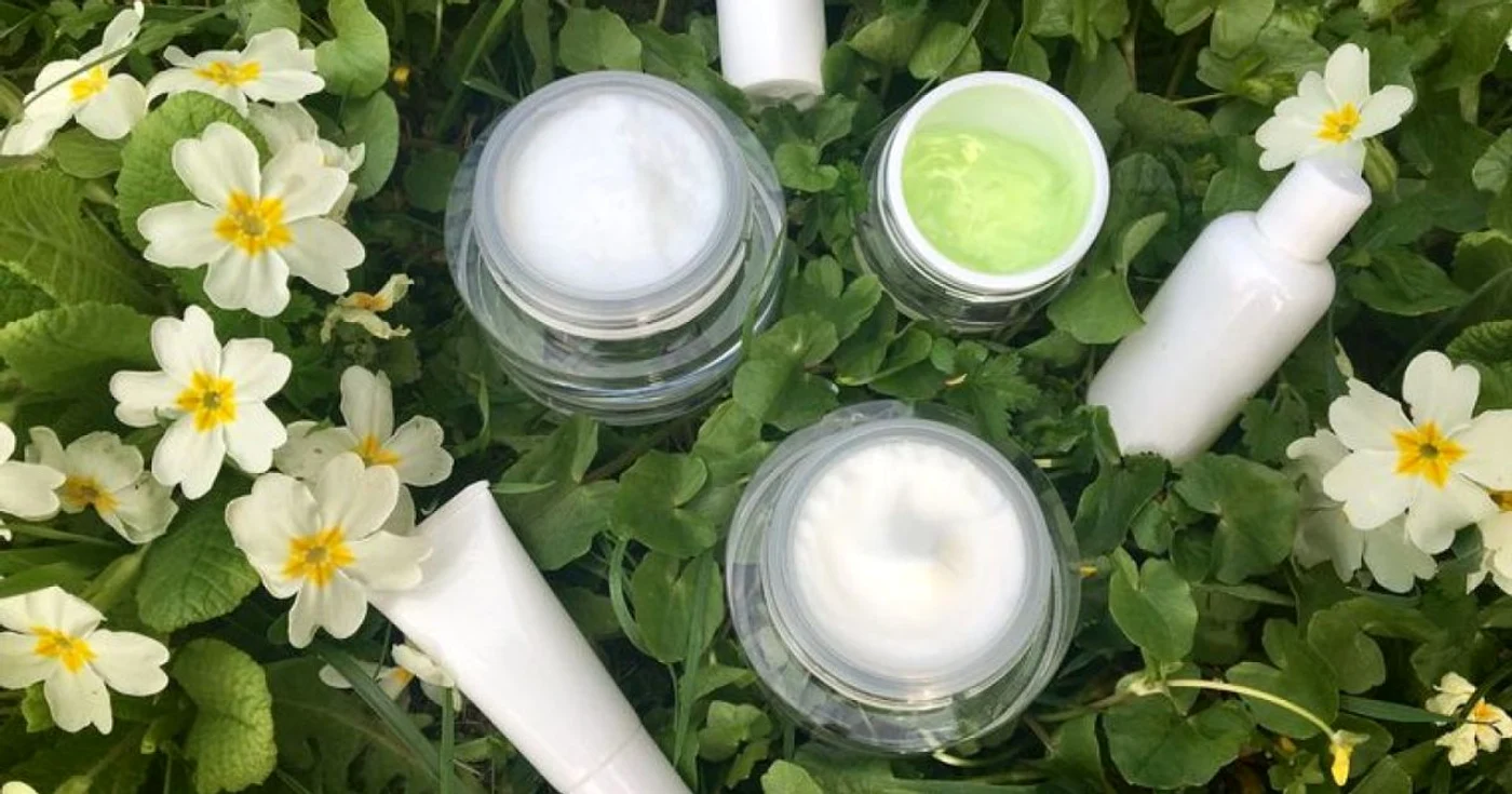 Cum îţi alegi crema potrivită în funcţie de ten şi vârstă