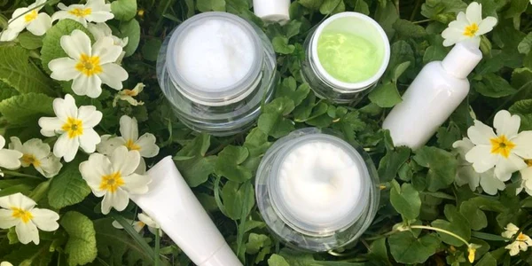 Cum îţi alegi crema potrivită în funcţie de ten şi vârstă