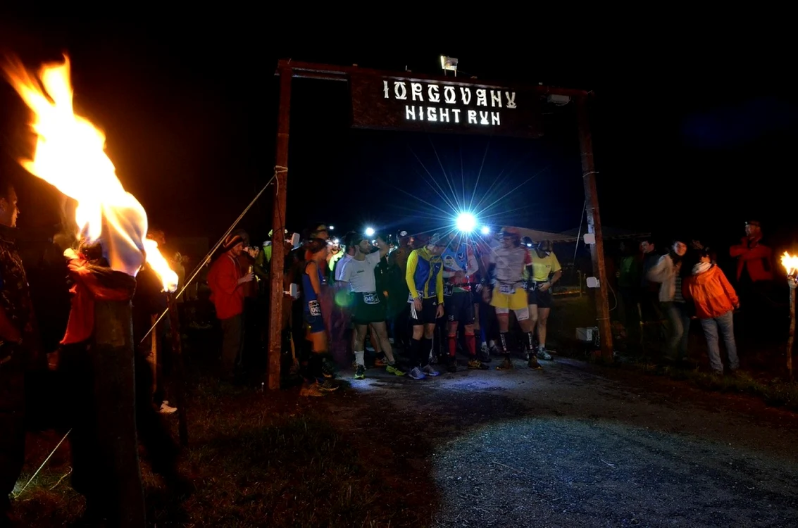 Startul competiţiei va avea loc după lăsarea nopţii. FOTO: iorgovanu-nightrun.com